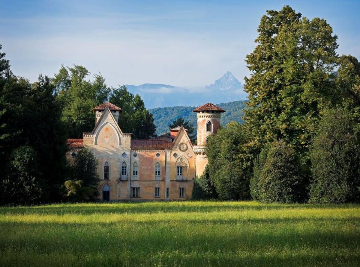 Ferragosto tra giochi, natura e sapori al Castello di Miradolo: caccia al tesoro nel parco e merenda sinoira nella corte storica